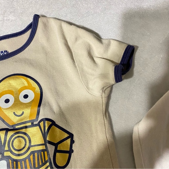 GAP Star Wars Pajama Tops Lot Of 2 Chewbacca C3PO R2-D2 Size 5 Toddler - Picture 9 of 13